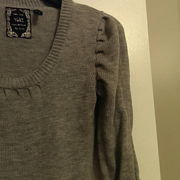 Sweater - Picture 3 of 3