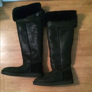 size 10 knee high black uggs