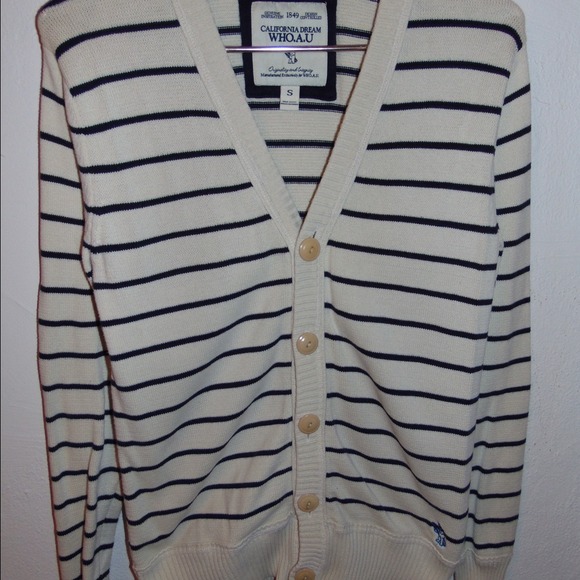 Men's but runs very small! More like a women's S/M