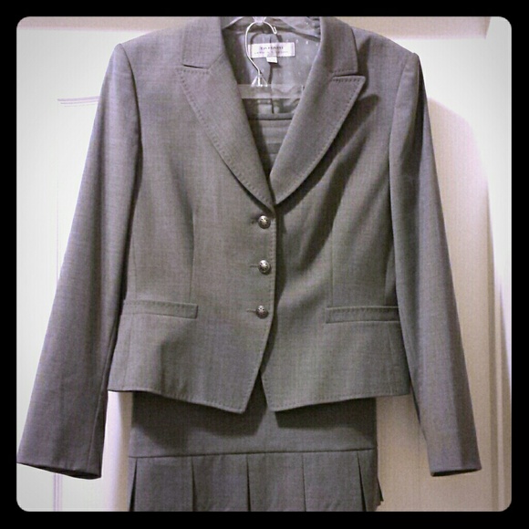 Tahari Suit - Grey
