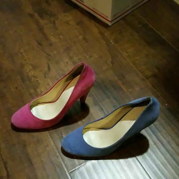 Nine west suede pumps