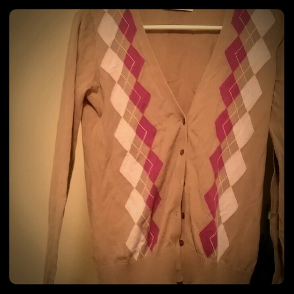 Cute cardigan from Old Navy.