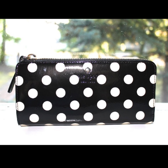 Price firm: NWT Kate spade wallet🎀 - Picture 2 of 4