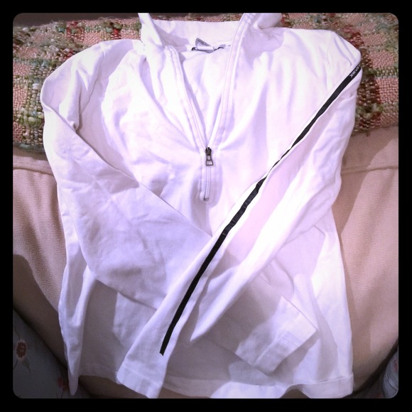 Banana Republic Long-Sleeve Athletic Shirt - S