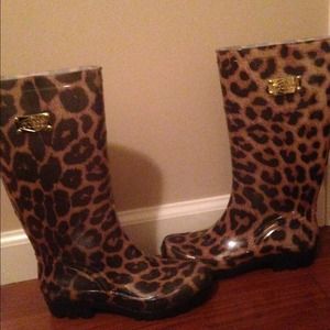 Guess rain boots