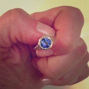 Antique Natural Ceylon Sapphire & White Gold Ring