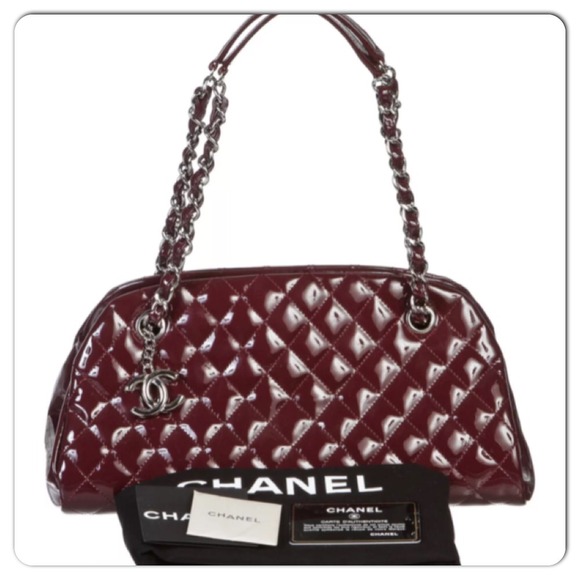 🌺SOLD🌺Chanel quilted patent like new