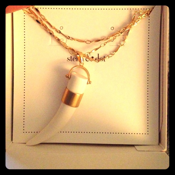 Stella & Dot Sahara necklace