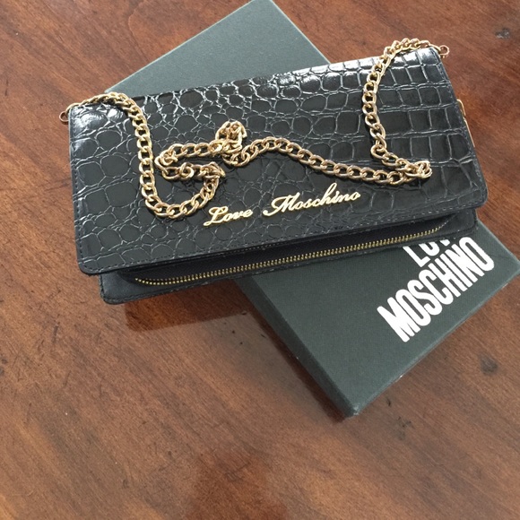 Authentic Love Moschino patent leather WOC