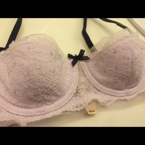 VS luxe lace & mesh bra - Picture 2 of 3