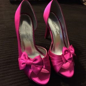 Fuschia Shoes size 6.5 worn once