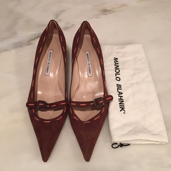 Manolo Blahnik Mary Janes suede / pink stitching.