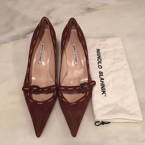 Manolo Blahnik Mary Janes suede / pink stitching.