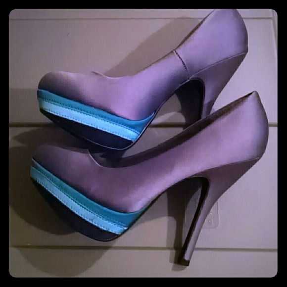 Gray/Blue Heels