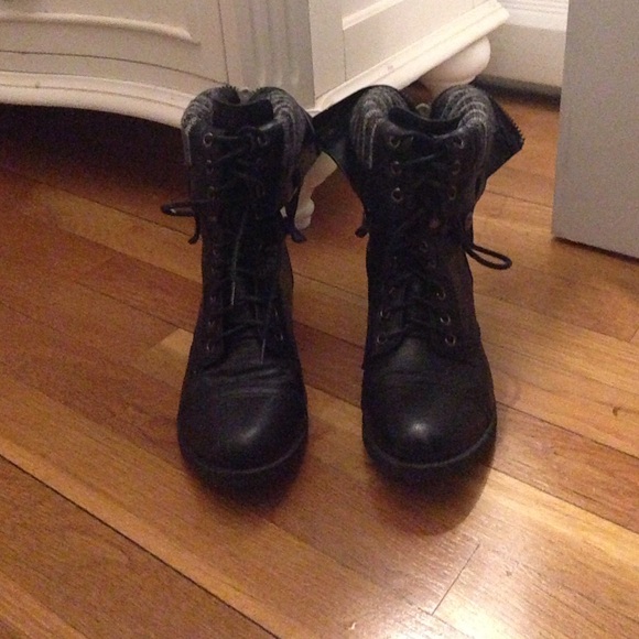 SOLD - Picture 4 of 4