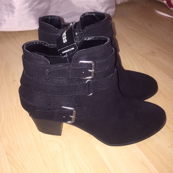Express Size 8 Ankle Heel Boots