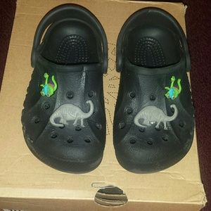 Toddler Black crocs