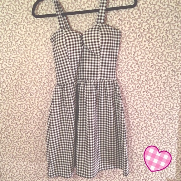 New Look Dresses & Skirts - Adorable Pin Up Dress