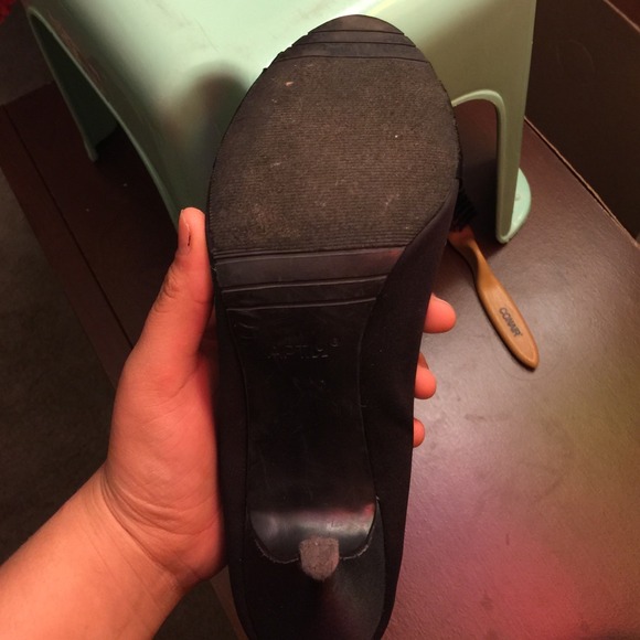 Shoes - Picture 3 of 3