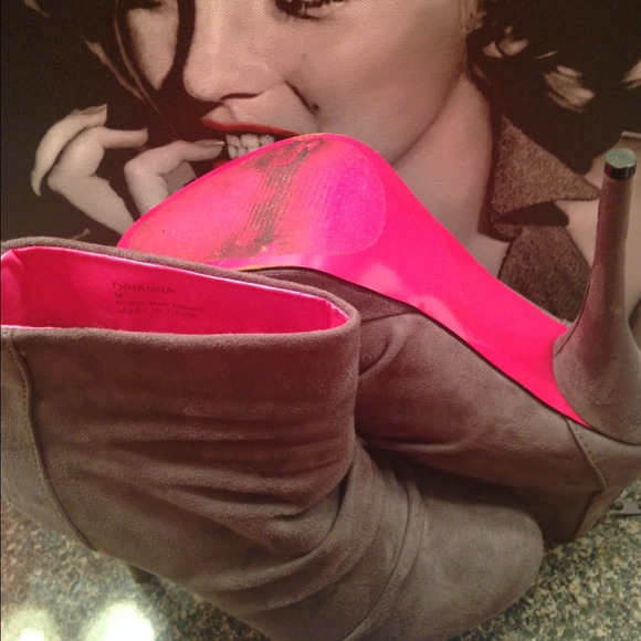 🚫🚫sold🚫🚫Booties🎀🎀 - Picture 3 of 3