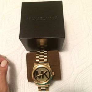 Mk watch