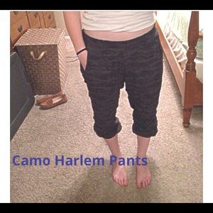 AE camo Harlem pants