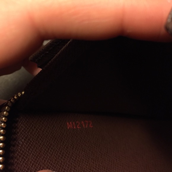 Louis Vuitton Damier Compact Zippy Wallet - Picture 4 of 4