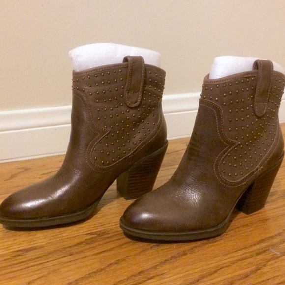 Jessica Simpson Brown Ankle Cowboy Boots Size 6 - Picture 2 of 3