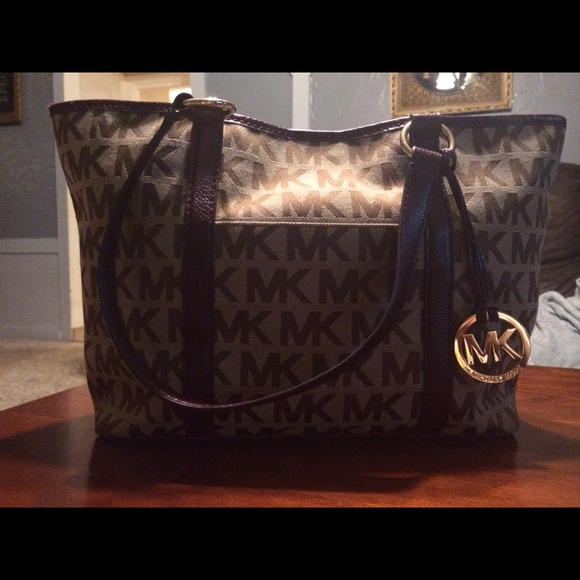 💯✔️ authentic MK Michael Kors tan-brown-Burgundy
