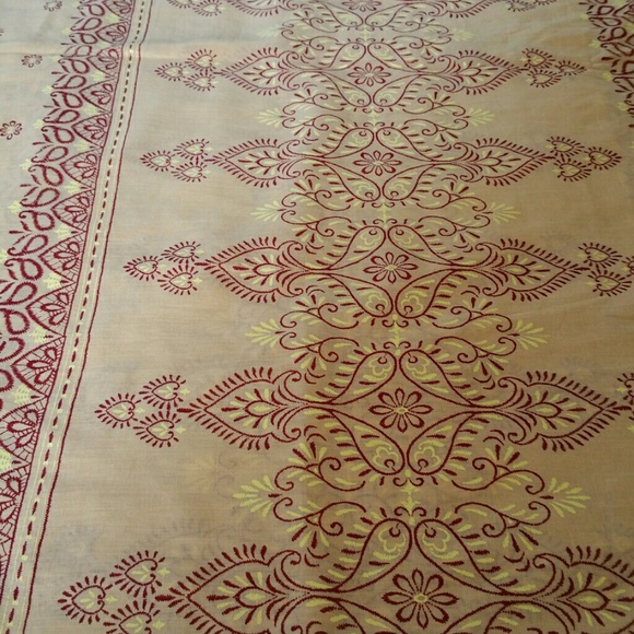 Selling my scarf from india - Picture 3 of 3