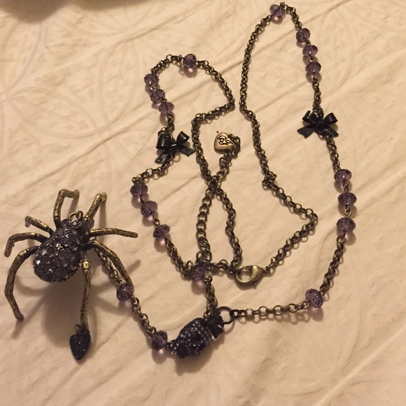Betsey Johnson necklace