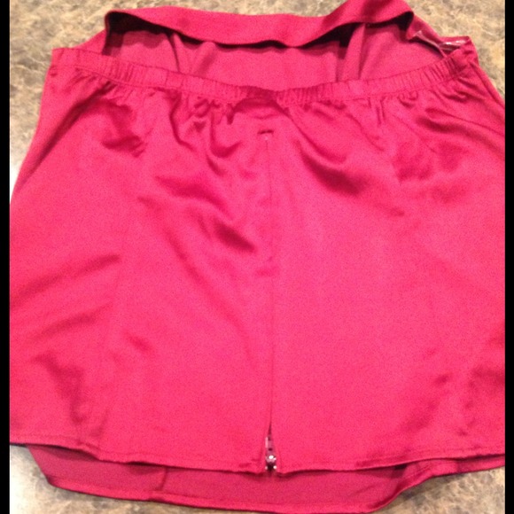 Red bustier - Picture 3 of 3
