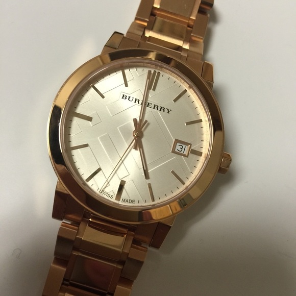 Burberry City Women's Rose Gold Watch - Picture 4 of 4