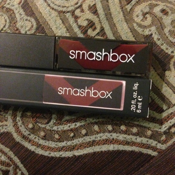 NWT Smashbox Bordeaux Long Wear Lip Lacquer - Picture 3 of 4