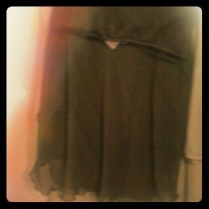 Beautiful dark green long skiut