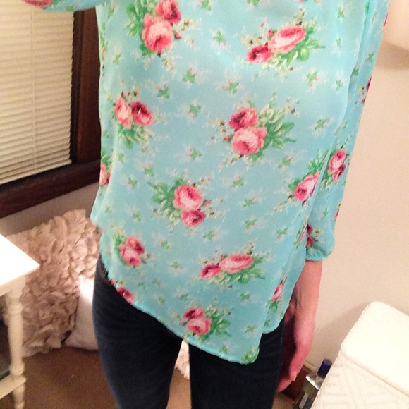 NWT Sheer Teal Floral Blouse Size S - Picture 2 of 4
