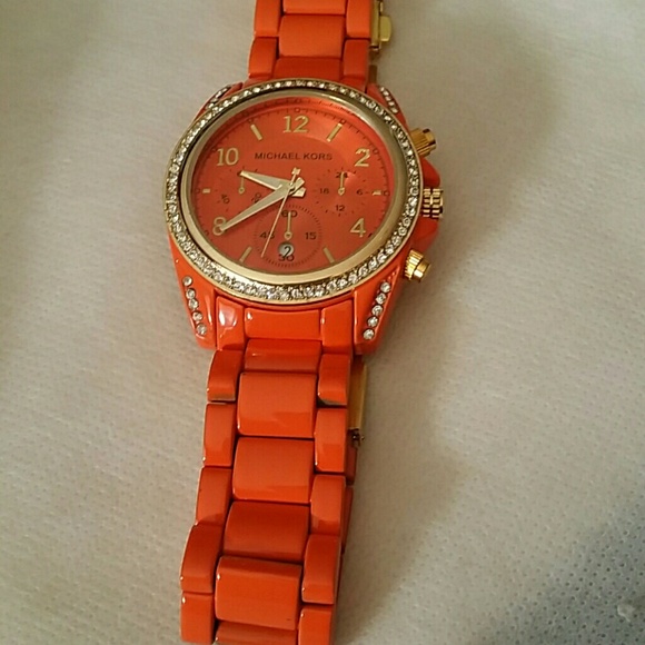 Mk watch