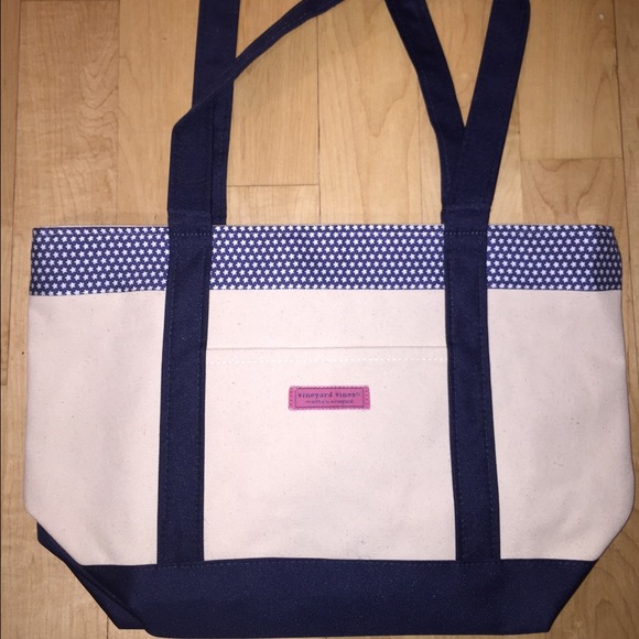 Vineyard vines tote brand new with tags!!!