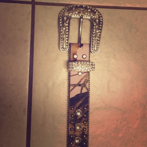 Pink camo bling cowgirl belt