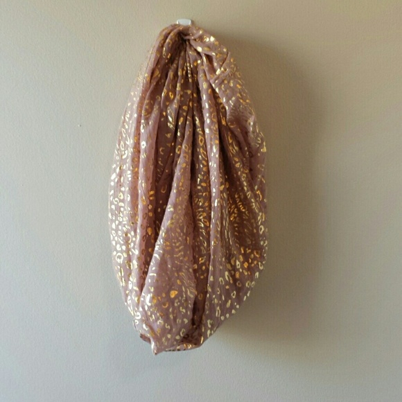 Infinity scarf