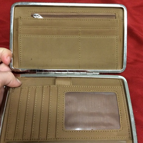 Hard Wallet - Picture 3 of 3
