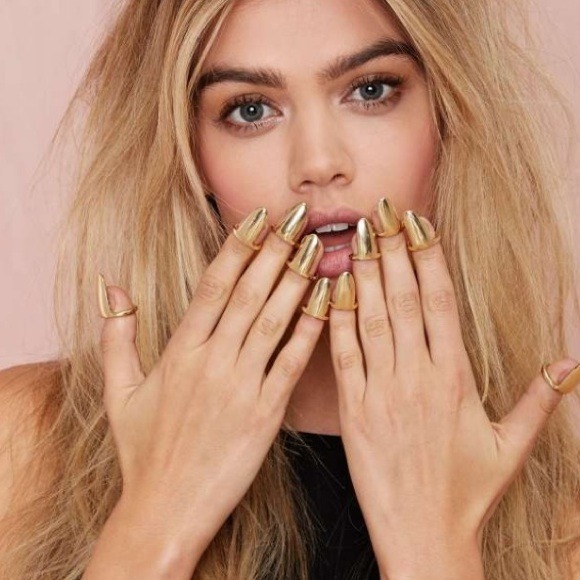 Nasty gal  Faux real ring set