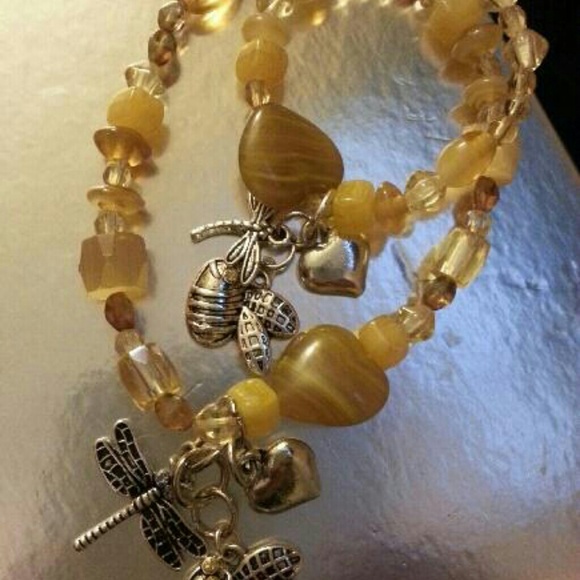 AURORA'S FASHION JEWELRY