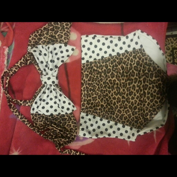 2 piece vintage high waisted bathsuit