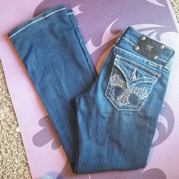 Like New Miss Me bootcut jeans!