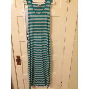 **TRADED**Derek Heart Sleeveless Maxi Dress