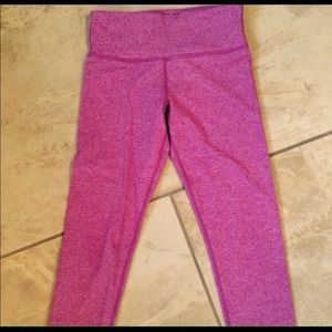 Lulu lemon Wonder under crops