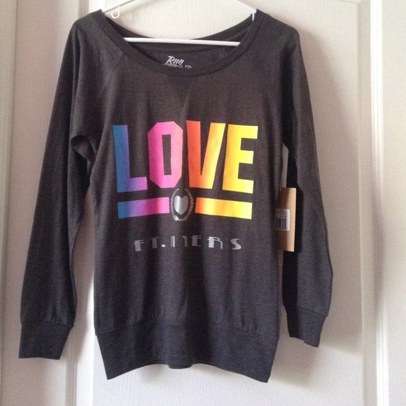 Sweater - Picture 1 of 1