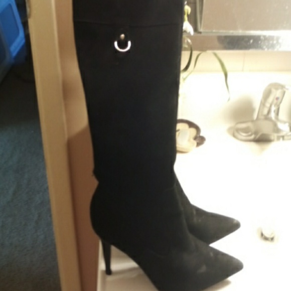 Shoe