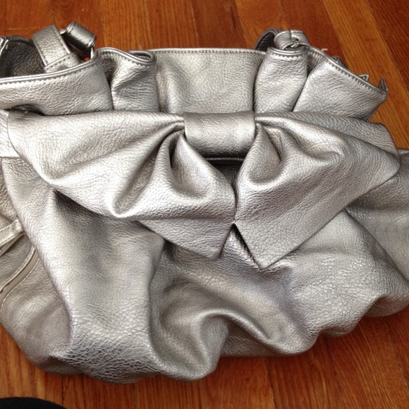 Silver Elle Bow Handbag